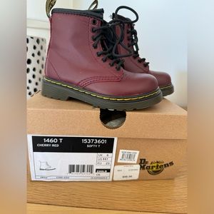 Toddler Dr. Martens SIZE 7
